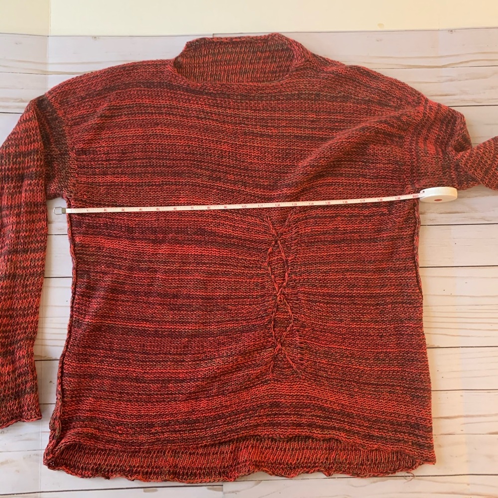 Red mix thread SKIF sweater